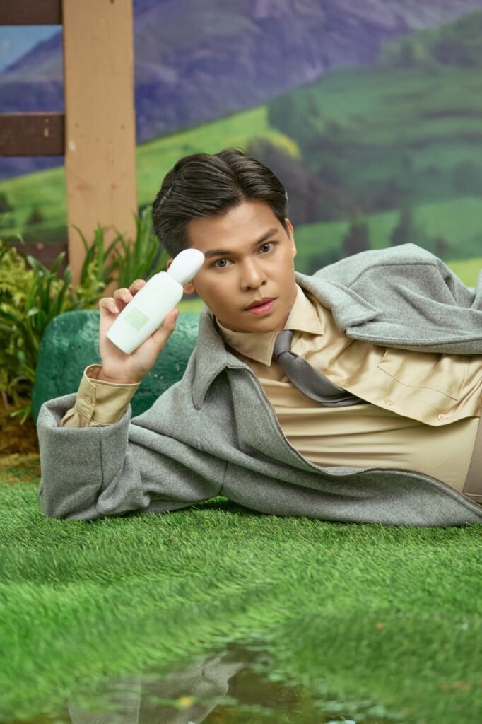 photo_6282909290418867338_y